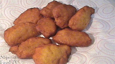 Nigerian Plantain Mosa: Nigerian Snacks Recipes - YouTube