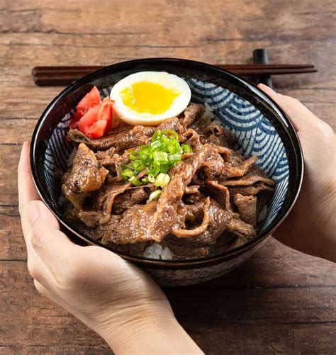 Instant Pot Gyudon (Japanese Beef Bowl 牛丼) | Amy + Jacky