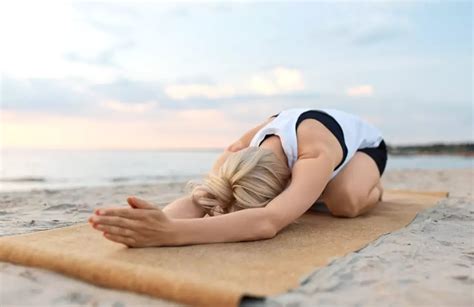 Cork Yoga Mat Pros and Cons: A Comprehensive Guide - The Power Yoga