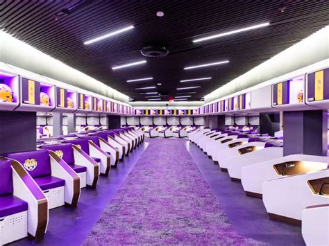 LSU football unveiled its state-of-the-art $28 million locker room ...