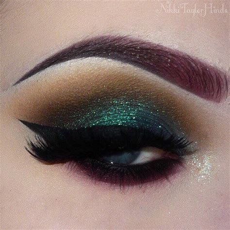 Nikki Hinds on Instagram: “[Products used: @katvondbeauty Mi Vida Loca palette (shades: Moulder ...