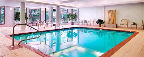 Asheville Hotels with Indoor Pool | Courtyard Asheville