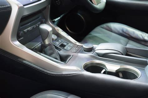 Plastic Welding Solutions for Automotive Interiors | Emerson US