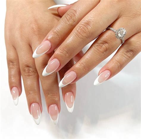 17 Stunning Wedding-Nail Ideas for Any Type of Bride | Allure