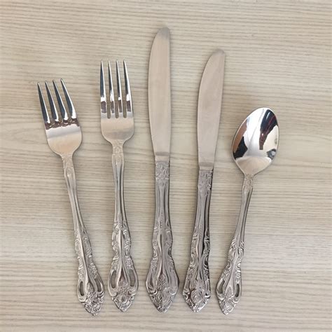 VINTAGE STYLE CUTLERY SILVER | The Pretty Prop Shop Wedding and Event Hire