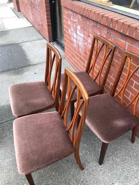 Vintage Mid-Century Modern Dining Chairs Set of 4 For Sale at 1stDibs ...