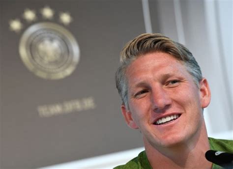 WATCH: Schweinsteiger's reaction to bizarre question from reporter | The Citizen