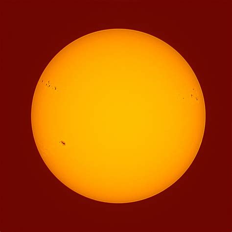 Rafael Sanabria on Twitter: "RT @DavidBflower: The Sun and sunspots ...