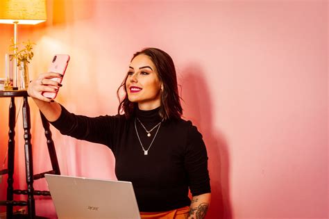 TikTok Influencers and Their Impact on Social Media - futuresoftech.com