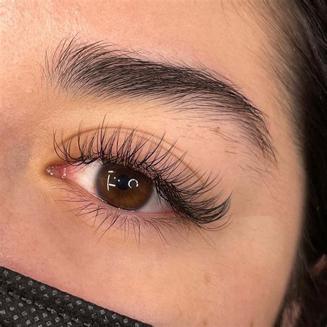 Can You Put Mascara on Eyelash Extensions? Do's and Don'ts