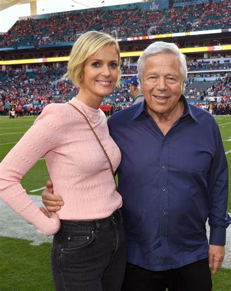 Billionaire Patriots owner Robert Kraft enjoys Oscars with girlfriend Dana Blumberg