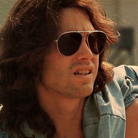 Jim Morrison in Aviators | Vintage eyewear, Sunglasses vintage, Eyewear ...