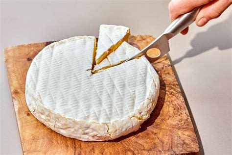 How to Cut the Cheese | Saveur