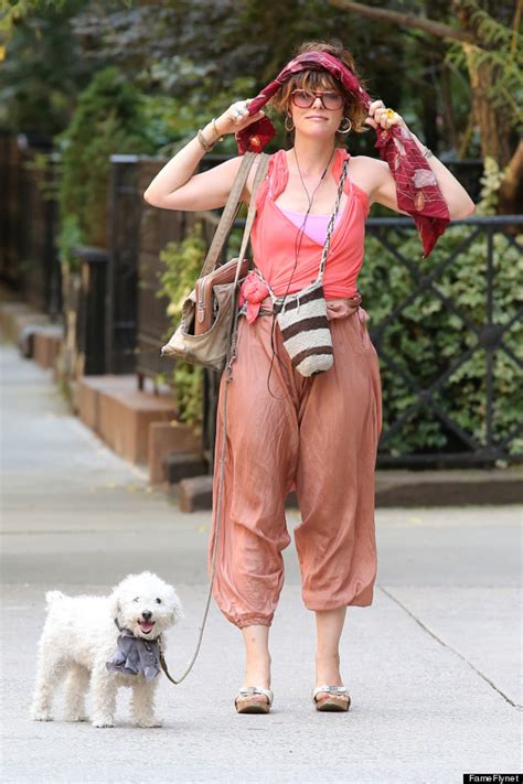 Parker Posey Photos: Actress Walks Dog In New York | HuffPost Entertainment