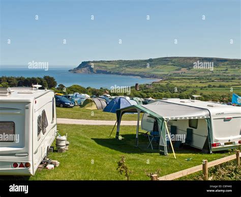 Caravan and Camping site at Hooks House Farm at Robin Hoods Bay ...