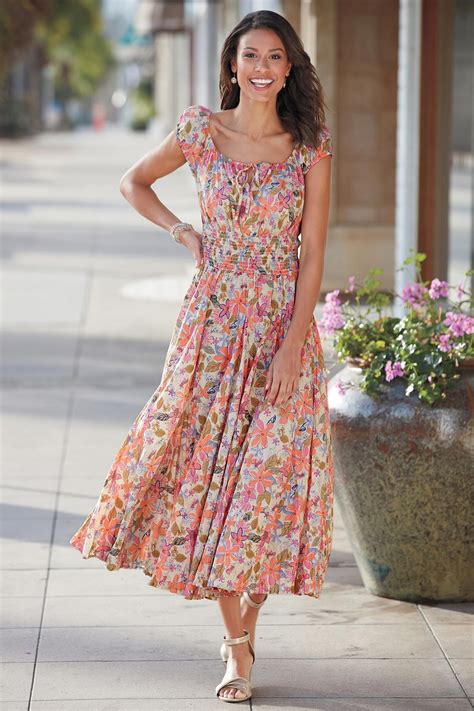 "Fresh Looks for the New Season: Spring Outfit Ideas!" | Floral dress ...