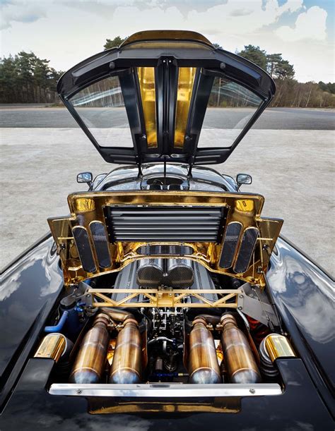 The McLaren F1’s engine bay is lined with 16g of gold. Gold’s the best ...