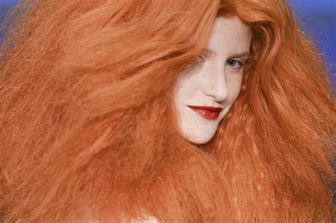 Stylists Reveal the Best Anti-Frizz Hair Products (Ever)