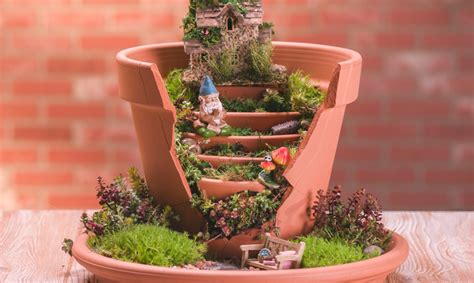 Build a Fairy Garden From an Old Pot! | Craftsy
