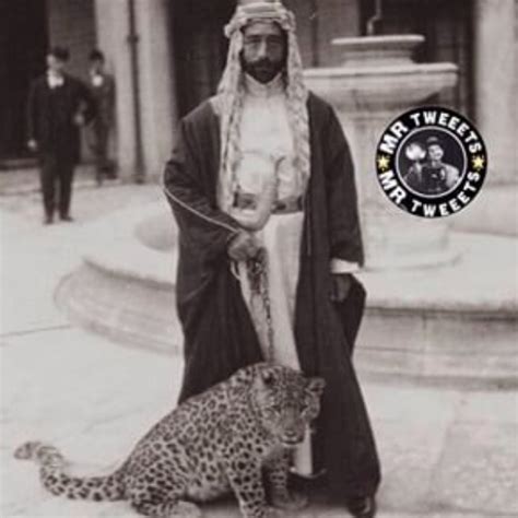 ملك العراق فيصل الأول مع أحد نموره | Lawrence of arabia, King faisal, Baghdad