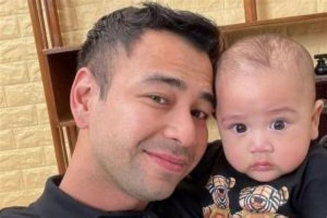 Rayyanza Malik Ahmad Sakit, Raffi Ahmad Minta Doa untuk Kesembuhan sang Anak : Okezone Celebrity