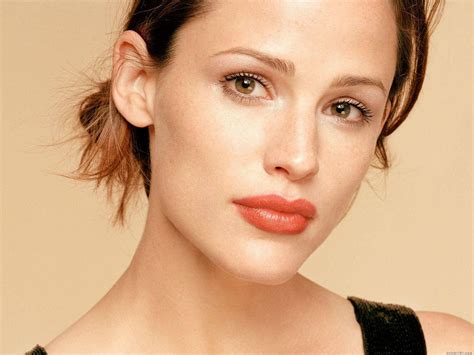 Download Jennifer Garner Natural Makeup Wallpaper | Wallpapers.com