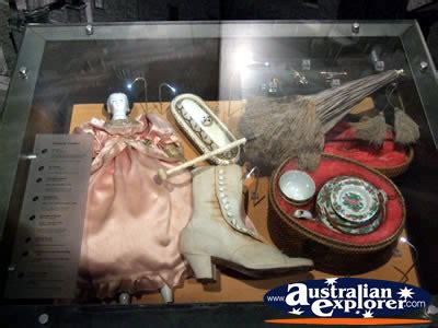 DISPLAY AT BALLARAT GOLD MUSEUM PHOTOGRAPH, DISPLAY AT BALLARAT GOLD MUSEUM PHOTO, PICTURES OF ...