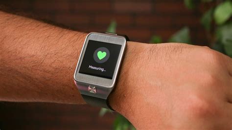 Samsung Gear 2 review: A smartwatch that tries to be everything - CNET