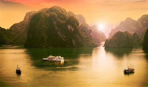 Sunrise on Halong Bay | Du lịch, Tours, Việt nam