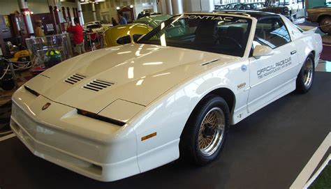 File:Pontiac Trans Am 1989 Indianapolis 500 pace car.jpg - Wikimedia Commons
