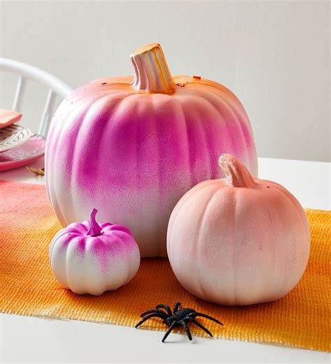 43 Easy Painted Pumpkin Ideas to Try This Year | Scary halloween ...