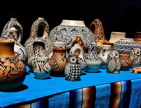 Santa Fe Indian Market | American indian pottery, Indian pottery, Native american pottery