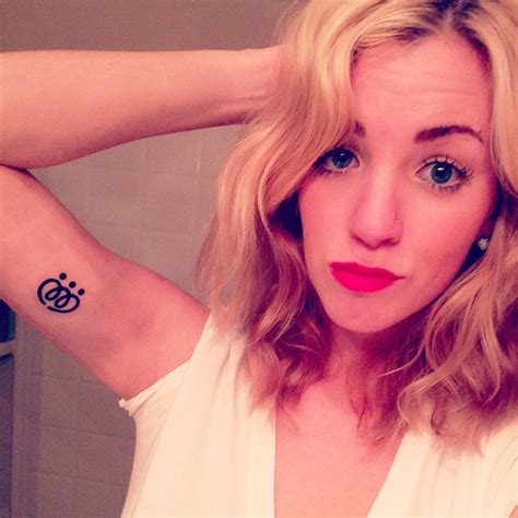 Irish symbol for "sisters". Instagram @EmilyRoseMMc Best Friend Tattoos, Sister Tattoos, Paw ...