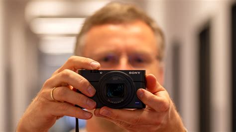 Sony Cyber-shot RX100 VII: Review Of The Noble Compact Camera ...