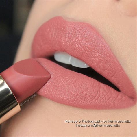 @permiasorella) on Instagram: “@esteelauder Pure Color Love Lipstick "Raw Sugar" _____ Inquiries ...