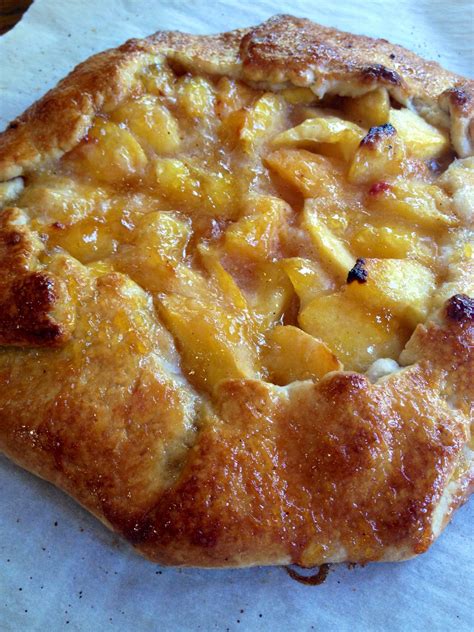 RECIPE: RUSTIC APPLE PIE WITH EASY TO MAKE PIE CRUST — Martie Duncan