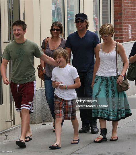 Musician Jon Bon Jovi, wife Dorothea Hurley and kids Jesse, Jacob and ...