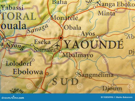 Mappa Geografica Del Camerun Con La Capitale Yaounde Fotografia Stock - Immagine di turismo ...