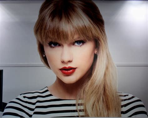 The Acorn Staff On: Taylor Swift – The Drew Acorn