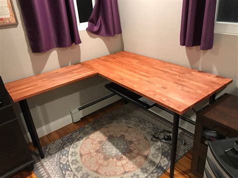 Harold's Renovation Blog: IKEA corner table in beautiful beech: A DIY