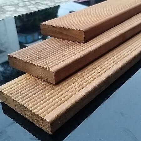 Decking kayu Ulin Produk Terbaik Untuk Area terkena panas dan Hujan harga 800rban