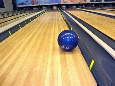 Bowling Alley Lane bumper system