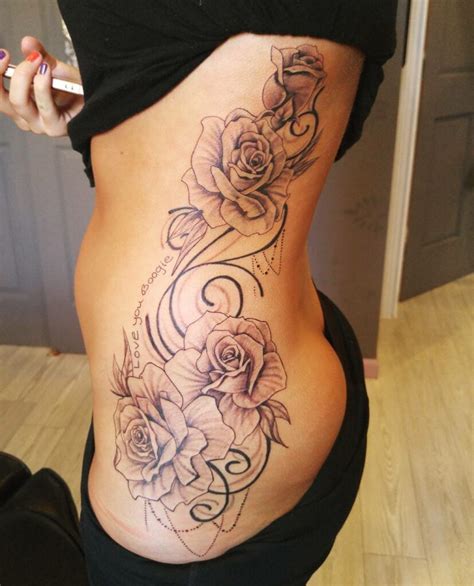 12+ AMAZING WOMEN’S SIDE RIB TATTOO IDEAS