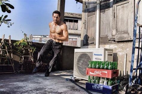 Scott Adkins: training plan, diet and recommendations - GymBeam Blog