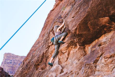 Experiencing Desert Climbing and Biking for the First Time - Moab, Utah