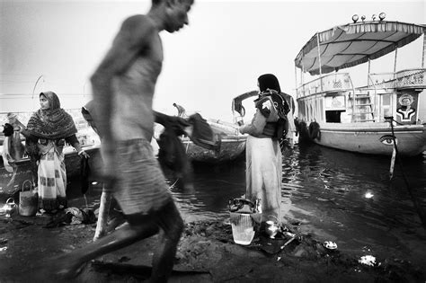 The Morning Rituals at the Ganges :: Behance