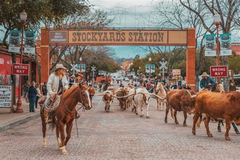 The Weekend Getaway Guide to Dallas & Fort Worth - readysetjetset | Fort worth stockyards ...