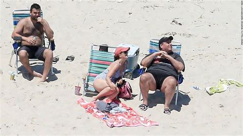 Chris Christie's sunbathing pics clinch it: He's stopped caring | Chris christie, Christy, Nj ...