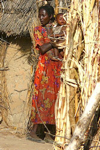 Woman with child. Nuba village - Kordofan - Sudan African Tribes, African Diaspora, African Art ...