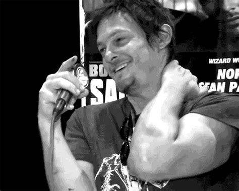 Norman Reedus Daryl GIF - Find & Share on GIPHY